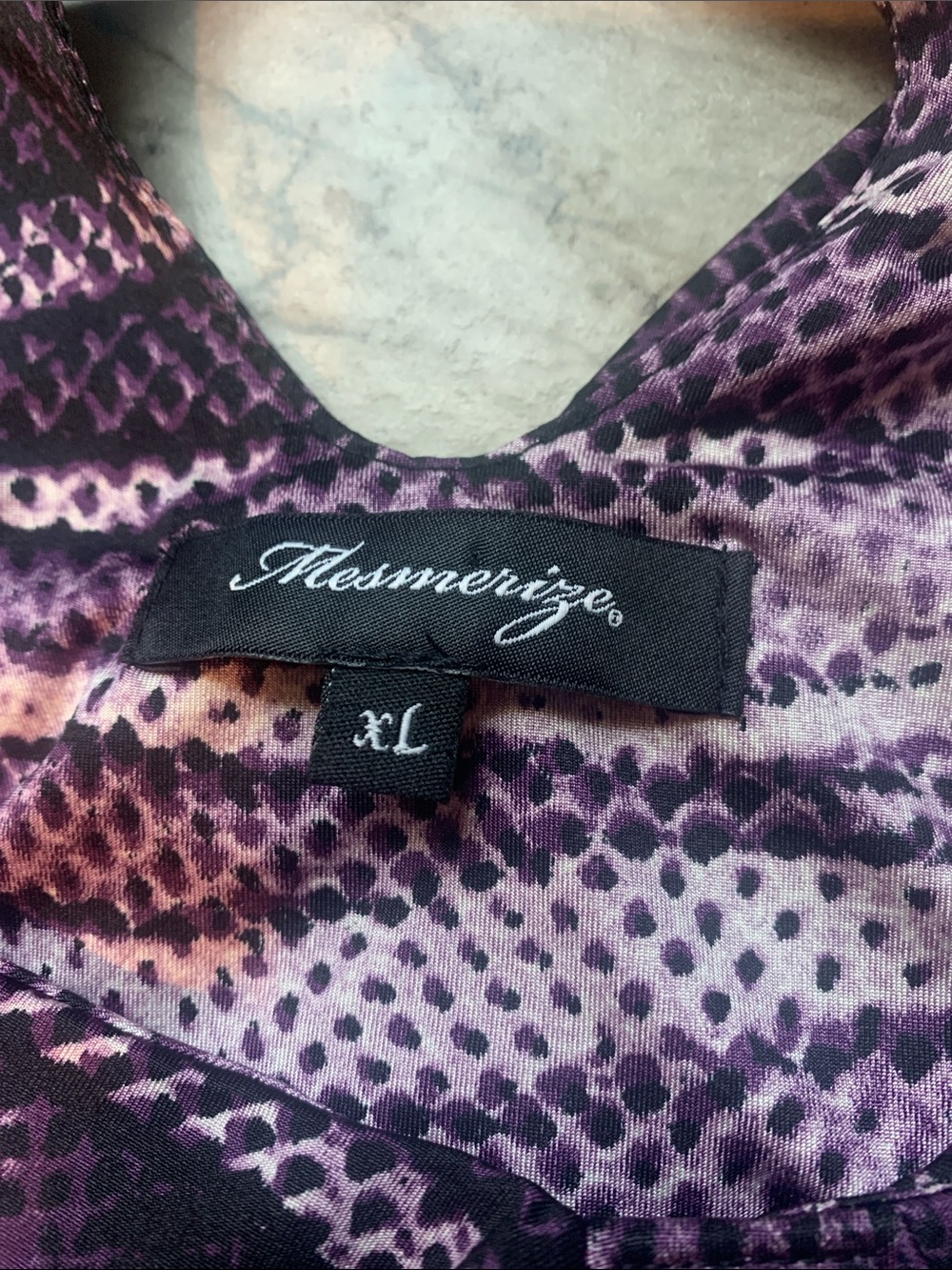 Purple Patterned V-Neck Ruched Blouse - Picture 8 of 11
